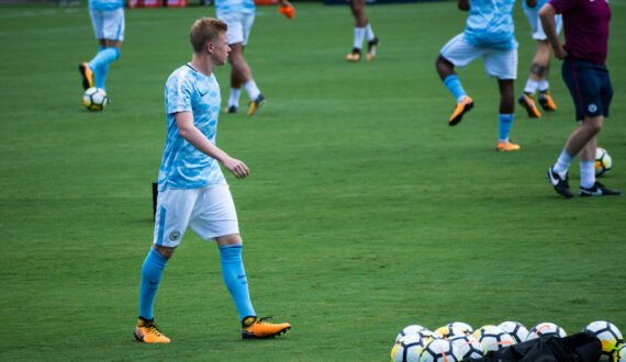 Vignette pourKevin De Bruyne ardemment courtisé